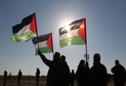 32 عاما على الانتفاضة.. الأحجار تتحدى الترسانة الصهيونية