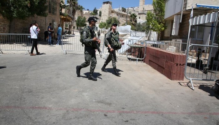 إجراءات أمنية مشددة في محيط المسجد الإبراهيمي والاحتلال يمنع الأذان