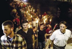 اليمين الأوروبي المتطرف في 2019.. اضطهاد للمسلمات وعداء للمهاجرين