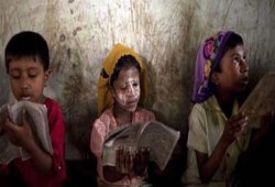 النصرانية تحاصر لاجئ الروهينجيا ودعوات للعالم الإسلامي لإنقاذهم