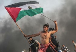 "#لا_لبصقة_القرن" و"#تسقط_صفقة_القرن" يتصدران “تويتر” رفضًا للتنازل عن حقوق الفلسطينيين