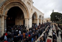 “أوقاف القدس تبدأ بتعقيم الأقصى قبل الصلوات وبعدها
