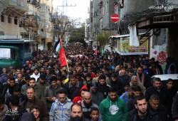 20 ألفا يصلون الجمعة بالأقصى وتشييع جثامين ضحايا حريق "النصيرات"