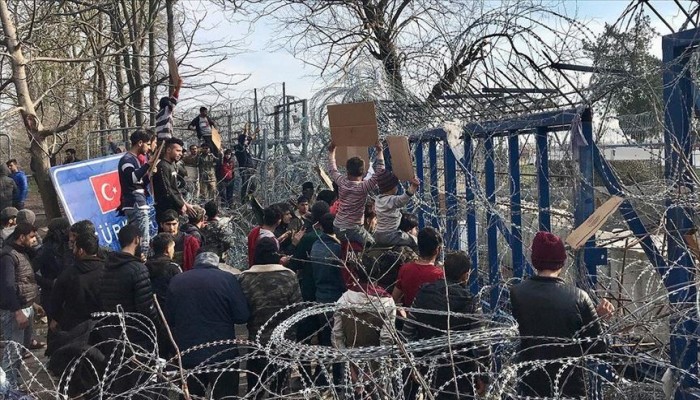 آمال طالبي اللجوء تنزف على أسلاك اليونان الشائكة وعالقون بالبوسنة يأملون الوصول لأوروبا