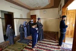 كيف يمكنك التخلص من "السكري" واضطرابات النوم خلال رمضان؟