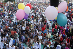 الإخوان المسلمون.. وصناعة فرحة العيد