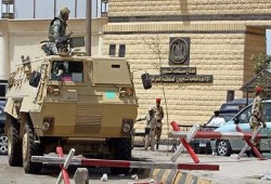 النصب باسم "السيسي".. استنزاف أسر السجناء والمعتقلين