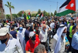 رفضا لخطة "الضم".. مسيرة بـ"غزة" ومنع مظاهرة عمّان من الوصول للسفارة الأمريكية