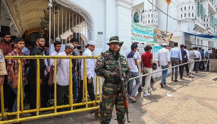 "بي بي سي": مسلمو سريلانكا يتهمون الحكومة بإجبارهم على مخالفة دينهم