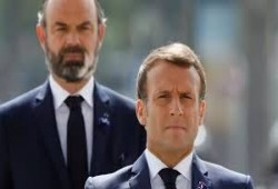 مستقبل غامض للعلاقات الإسلامية الفرنسية بعد تغيير ماكرون رئيس وزرائه