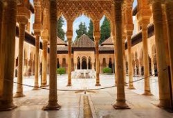 رسالة إلى فرنسا.. أجمل 4 مساجد كبيرة بإسبانيا تحولت إلى كنائس ولا تزال