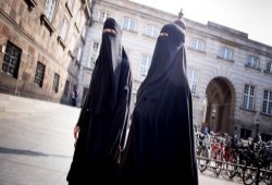 ولاية ألمانية تعتزم إصدار قانون يمنع النقاب في المدارس