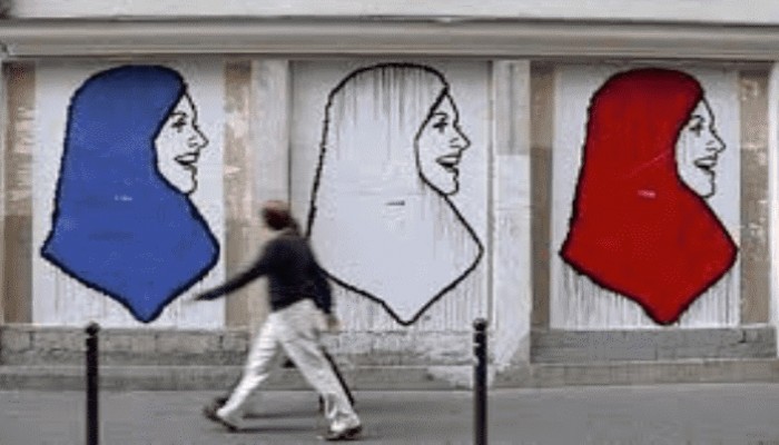 باحث: قوانين فرنسا لمحاصرة المسلمين هروب من مطالبات شعبية تتعلق بالاقتصاد