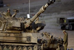 الاحتلال الصهيوني يستهدف نقاط المقاومة بـ"غزة" بالرصاص والقذائف الدخانية