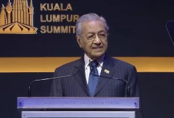 "مهاتير" يشبّه إجراءات الهند في كشمير بالنموذج الصهيوني