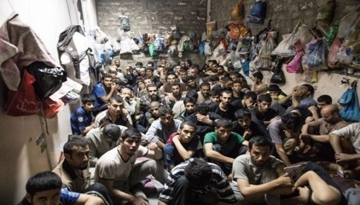 تقرير حقوقي يرصد انتهاكات ممنهجة بسجون الانقلاب بشهادات موثقة لـ300 معتقل