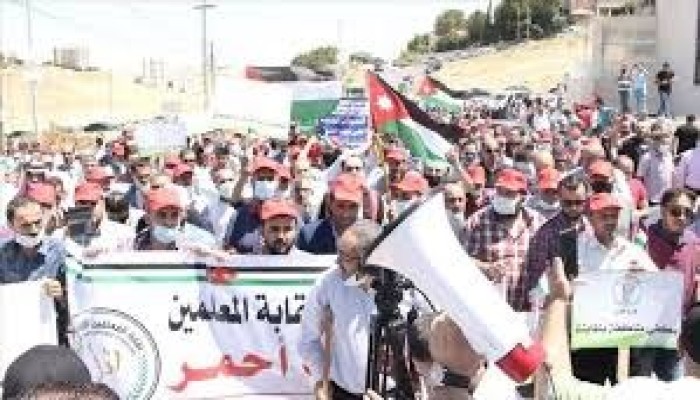 الربيع العربي| الإفراج عن معلمي الأردن وإخلاء ثامن مواقع "التحالف" بالعراق