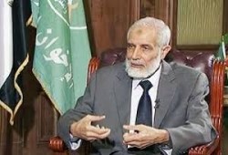 نجل الرئيس مرسي: الدكتور محمود عزت كان حبيب أبي وأستاذي