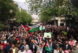 الربيع العربي| حكومة تونس وفوضى بالسودان.. وأردنيون يحذرون "الملك"