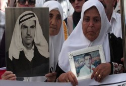 حكومة الاحتلال تؤيد رفض تسليم جثامين 320 شهيدا فلسطينيا لذويهم