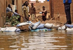السيول تقتل ما يزيد عن 100 سوداني وتغلق 3 محافظات في مصر
