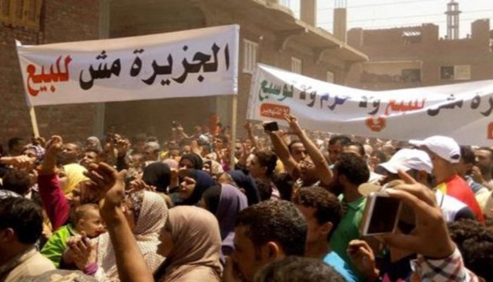 الربيع العربي.. "الوراق" تهتف ضد السيسي وفضيحة جديدة لمبارك و"النهضة" ترفض إرهاب "سوسة"