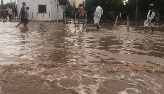 السودان.. فيضان النهر يشرد 700 أسرة في "البحر"