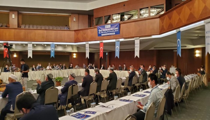 بكين مستمرة بـ"تصيين" المسلمين والإيجور يبحثون مواجهة الحملة الشرسة