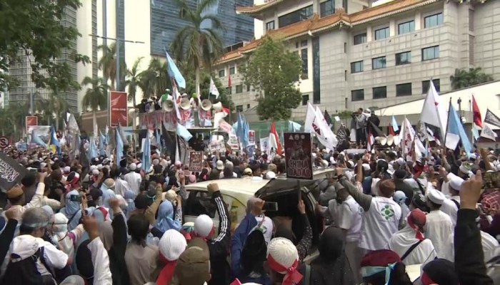 الإيجور.. ماليزيا تتضامن و"جمهوريو" الكونجرس يرفضون فيلما يهاجم الأقلية على "نتفلكس"