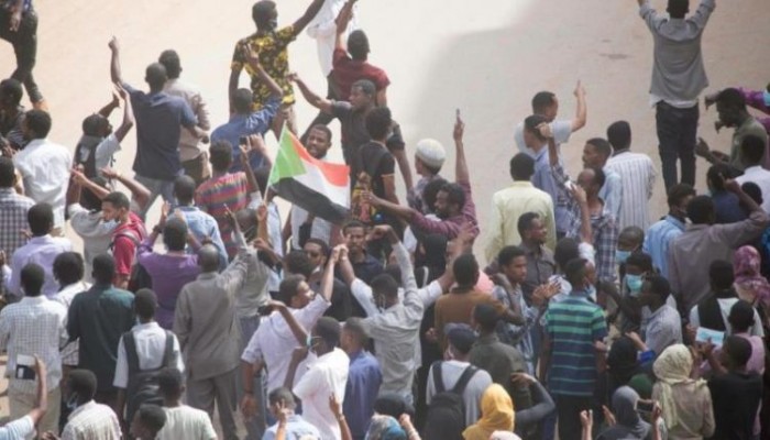 للجمعة العاشرة.. احتجاجات بالخرطوم ترفض التطبيع وعلمنة الدولة