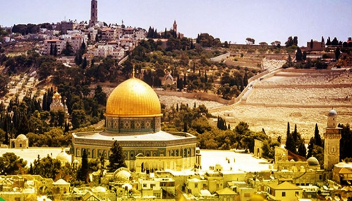 فلسطين المحتلة| اعتقالات ومداهمات بالضفة وتحذيرات من استمرار حصار القدس