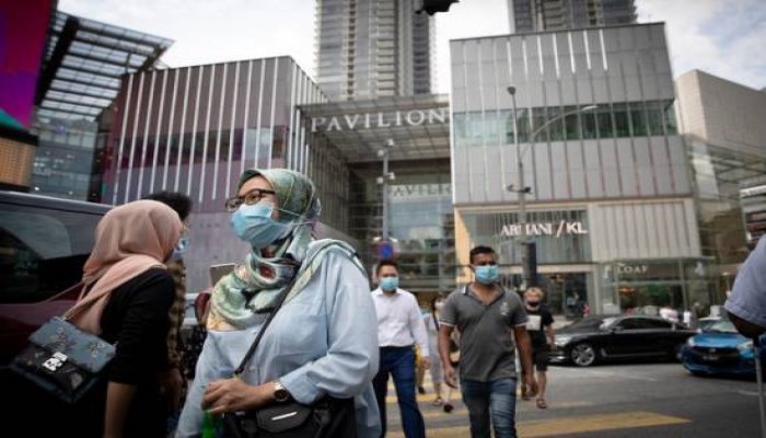 إغلاق المساجد بماليزيا بسبب انتشار كورونا وفتح أخرى بفلسطين