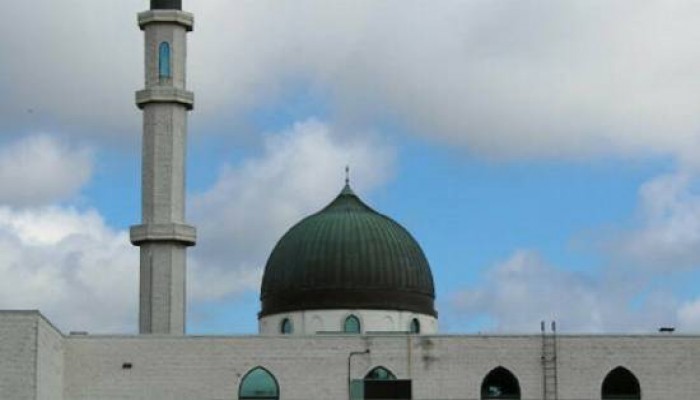 بسبب تهديدات القتل الجماعي.. استمرار إغلاق مسجد بكندا