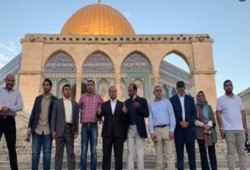 مقدسيون يتصدون لوفد تطبيعي إماراتي