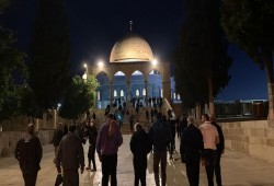 أمام اقتحامات الصهاينة.. مقدسيون يدعون لشد الرحال للمسجد الأقصى