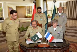 ناشطون يثمّنون إلغاء باكستان صفقة دفاعية مع فرنسا بقيمة 1.5 بليون دولار