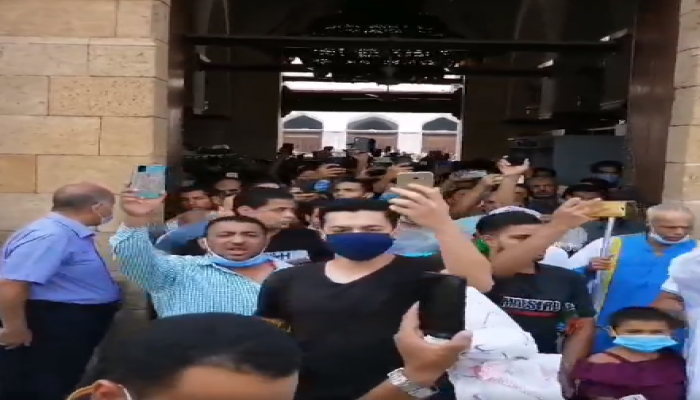 بالأزهر والأقصى.. وباكستان ولبنان والسودان وبنجلاديش: ماكرون عدو الله