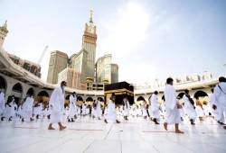 السعودية تعلن: أداء مناسك العمرة متاح لمسلمي العالم