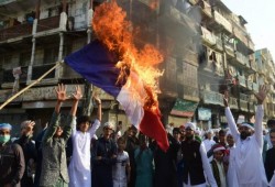 رفضا للإساءة للنبي.. تظاهرات ببريطانيا وباكستان والمسجد الأقصى ينتفض