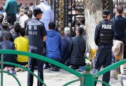 إزالة قباب المساجد وتعذيب وعمل قسري..  شهادات جديدة عن مأساة مسلمي الإيجور