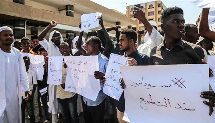 "قاوم" حملة شعبية سودانية ضد التطبيع.. تستهدف مليون توقيع