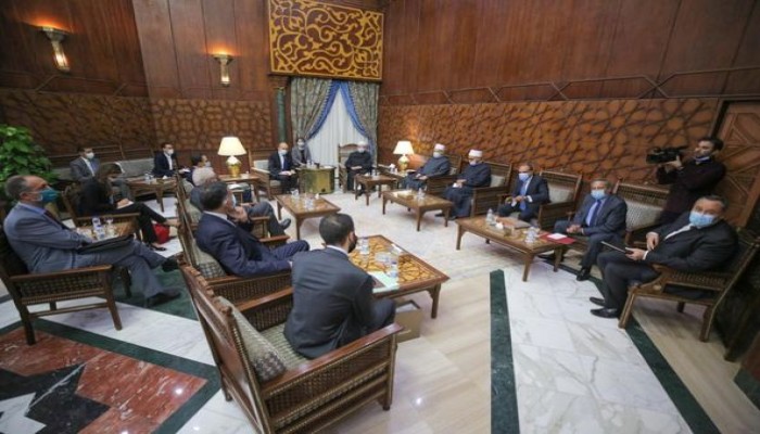 شيخ الأزهر يرفض الإساءة للإسلام ولرسول الله مهما كانت الأسباب