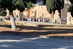 الإجرام الصهيوني مستمر.. اعتقالات ومواجهات بالضفة واقتحام الأقصى