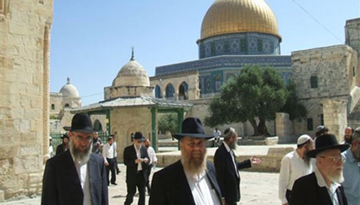 عشرات الصهاينةيقتحمون "الأقصى".. وحملات دَهْم لمنازل الفلسطينين بالضفة