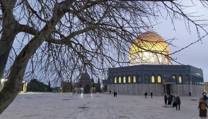 "أوقاف القدس" تحذر الصهاينة من المساس بقبة الصخرة