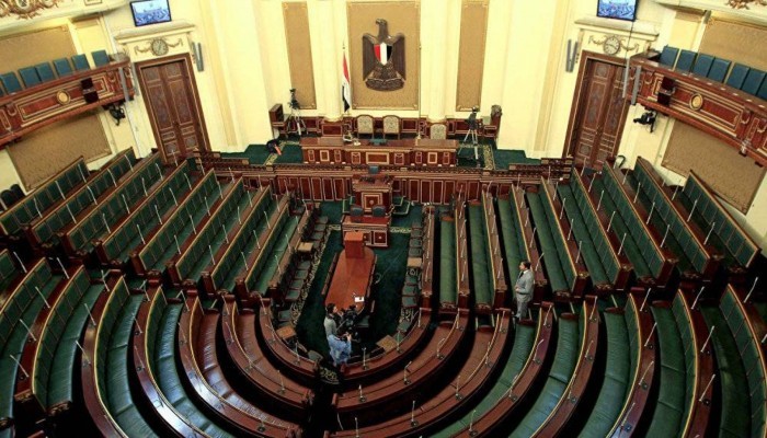 قائد الانقلاب يعين 28 من "المنبوذين" شعبيا في برلمان العسكر
