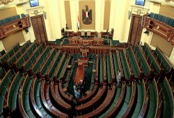 الأجهزة الأمنية تستبعد علي عبدالعال من رئاسة برلمان العسكر