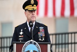 بيان نادر.. قادة أركان الجيش الأمريكي يدينون اقتحام الكونجرس