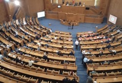 تونس.. البرلمان يمنح الثقة للتعديل الحكومي