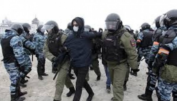 روسيا.. اعتقال 4 آلاف متظاهر في احتجاجات واسعة للمعارضة